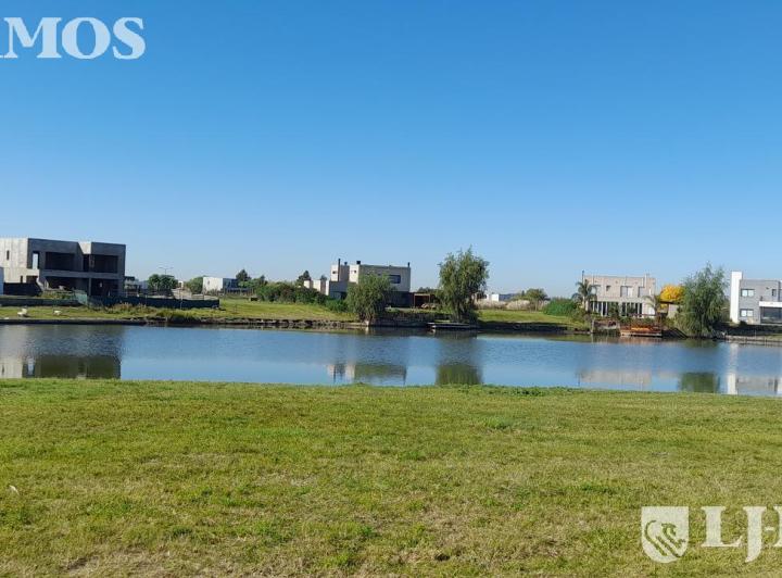 Terreno · 1066m²