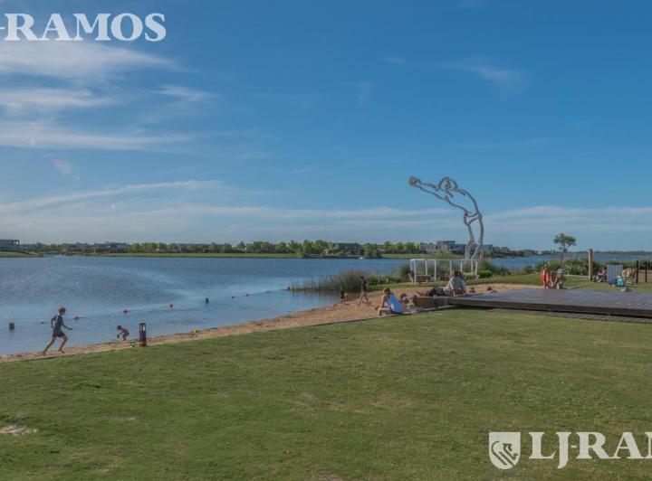 Terreno · 1069m²