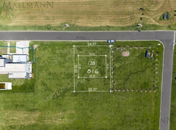 Terreno · 816m²