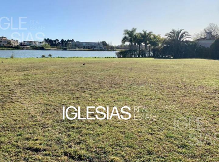 Terreno · 4755m²