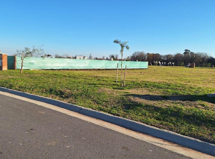 Terreno · 628m²