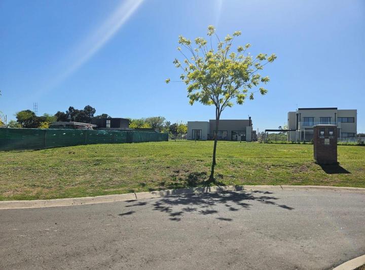 Terreno · 525m²