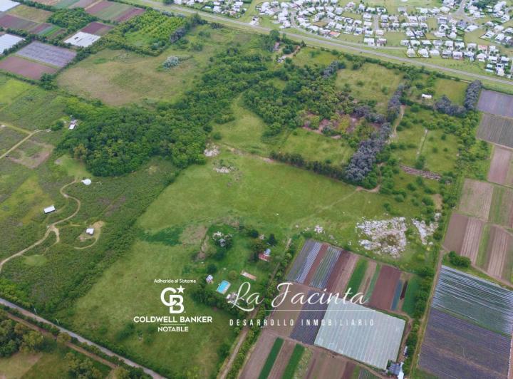 Terreno · 802m²