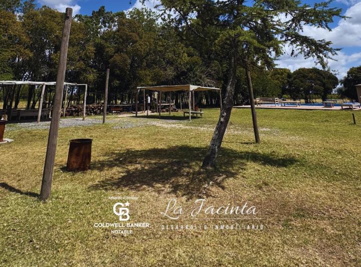 Terreno · 709m²