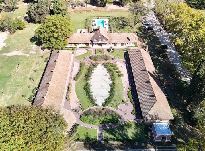Terreno · 957m²