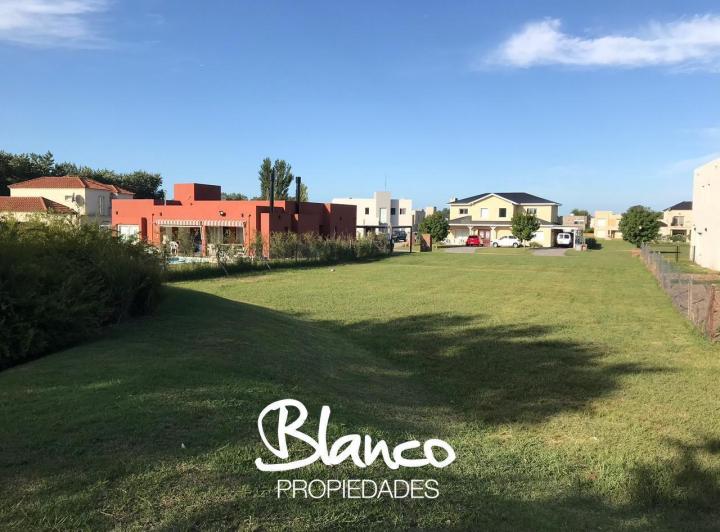 Terreno · 804m²