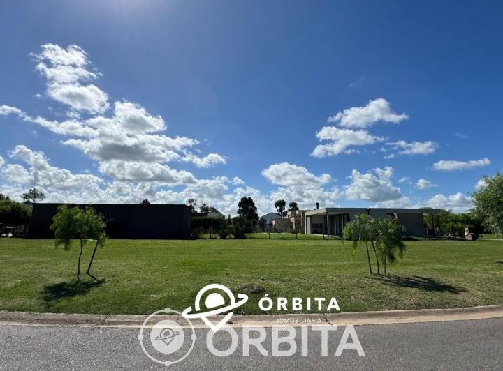 Terreno · 506m²