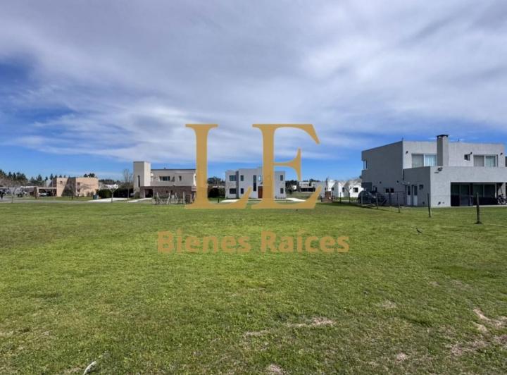 Terreno · 850m²