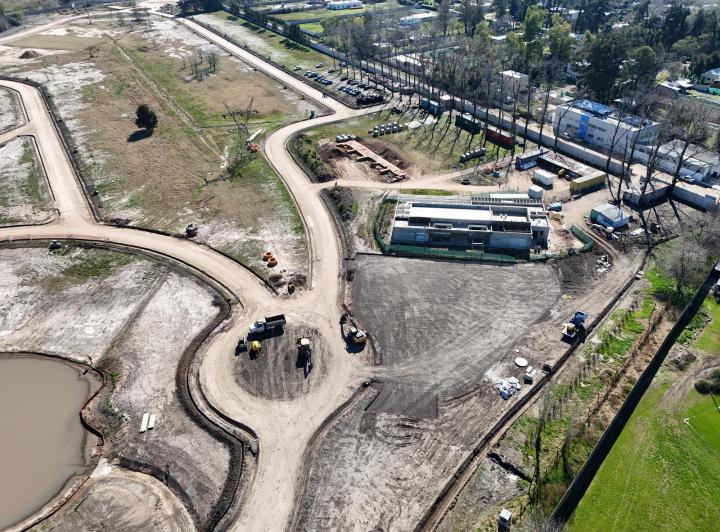 Terreno · 680m²