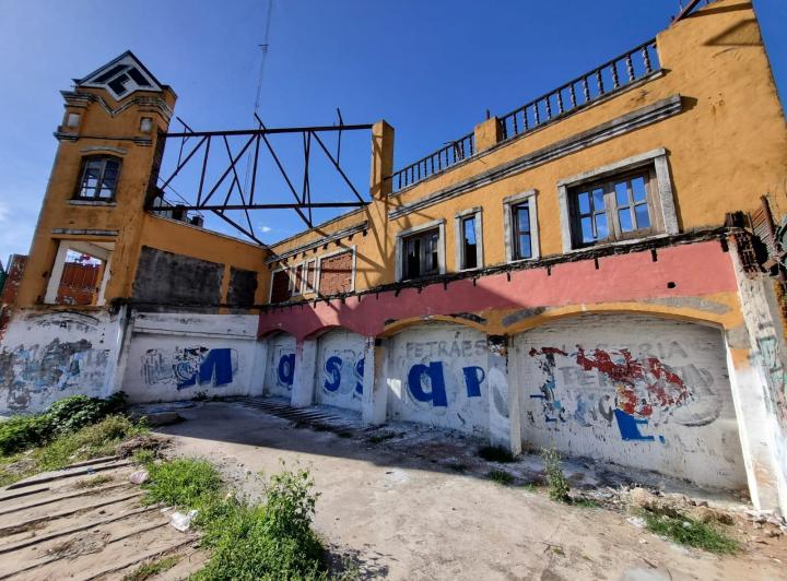 Terreno · 1050m²