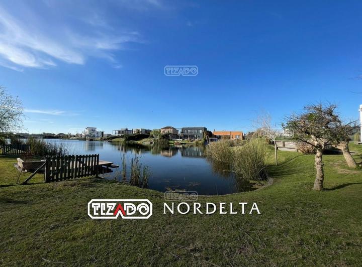 Terreno · 587m²