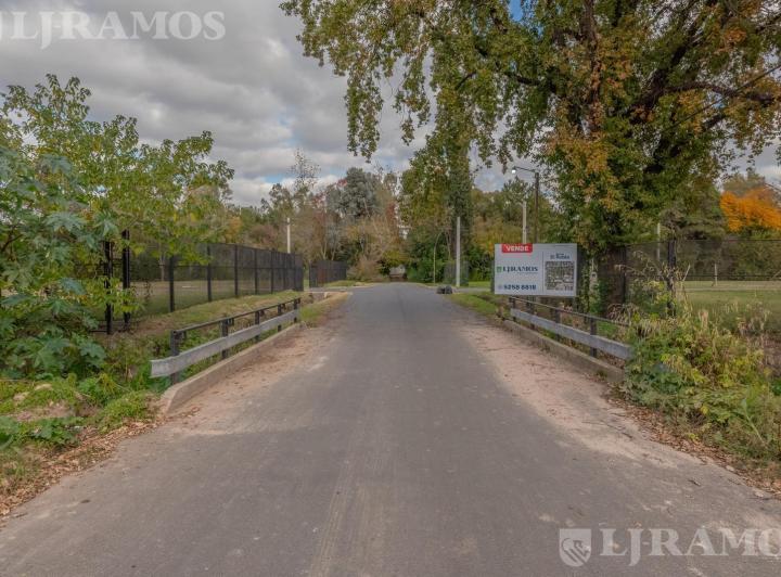 Terreno · 650m²