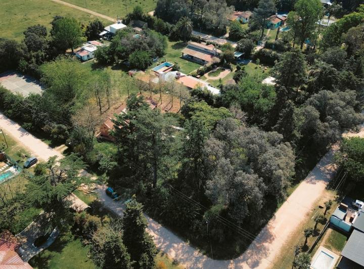 Terreno · 234m²
