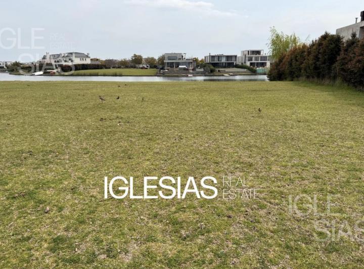 Terreno · 1013m²