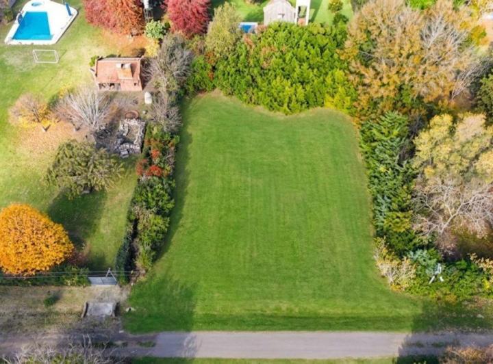 Terreno · 1834m²