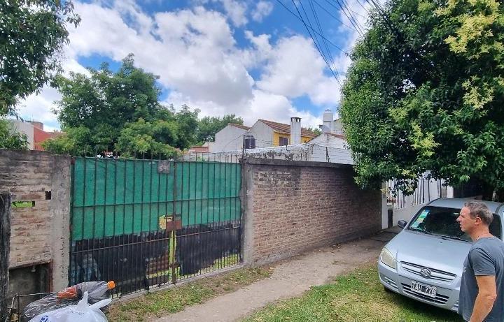 Terreno · 329m²