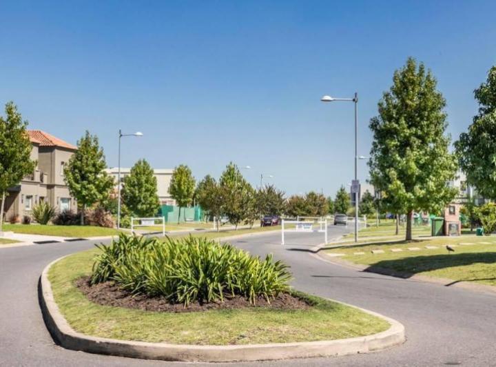 Terreno · 619m²