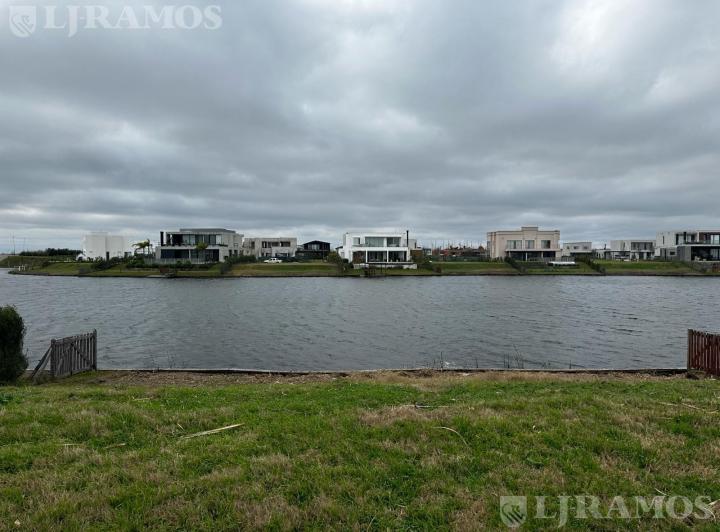 Terreno · 800m²