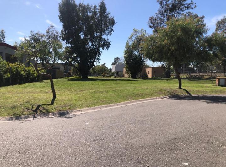 Terreno · 591m²