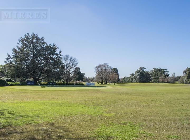 Terreno · 700m²