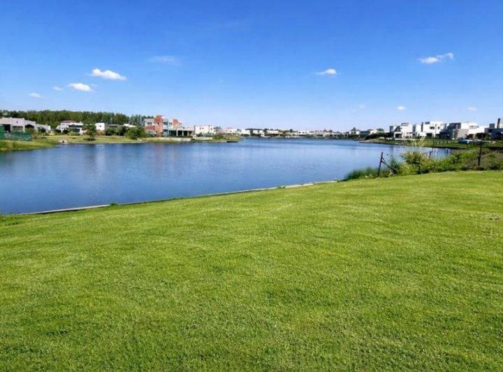 Terreno · 648m²