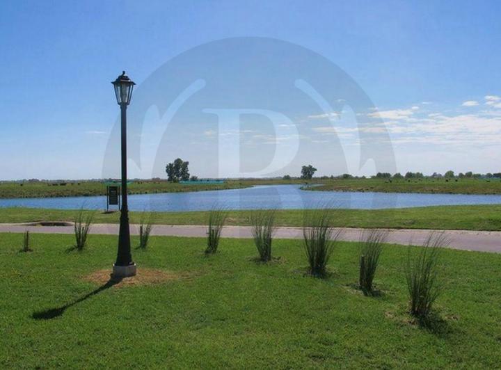 Terreno · 955m²