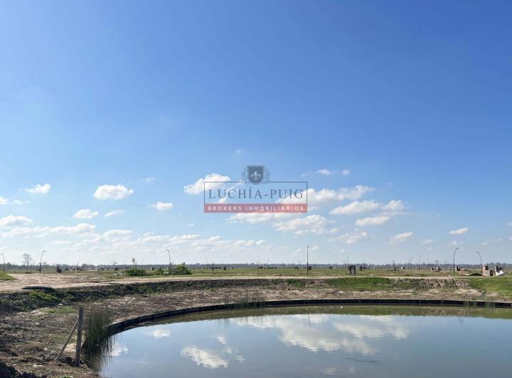 Terreno · 1042m²