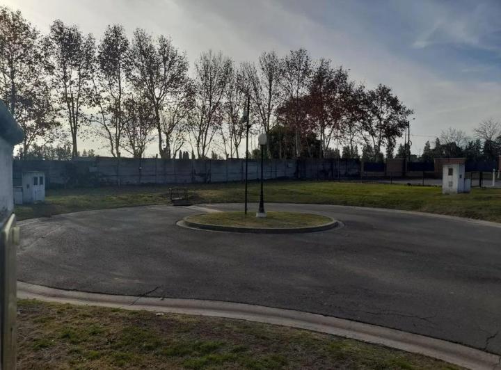 Terreno · 670m²