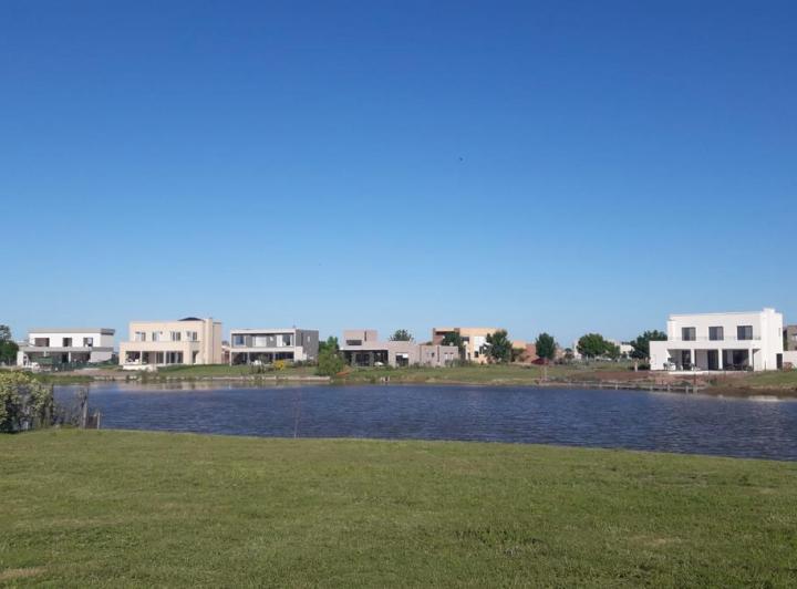 Terreno · 900m²
