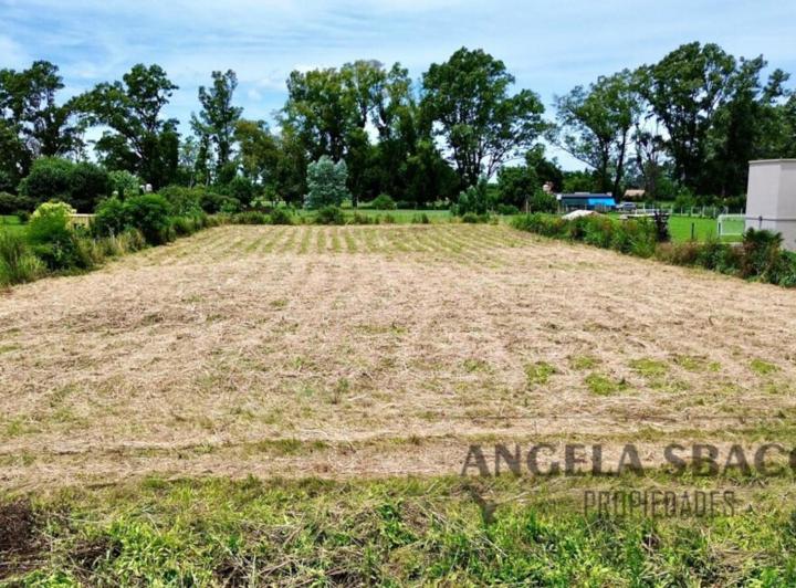 Terreno · 3281m²