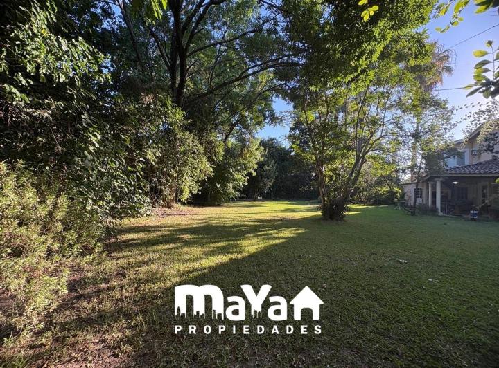 Terreno · 450m²