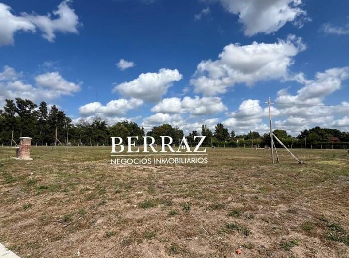 Terreno · 618m²