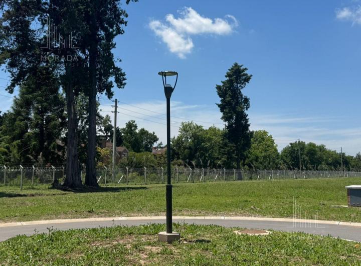 Terreno · 601m²
