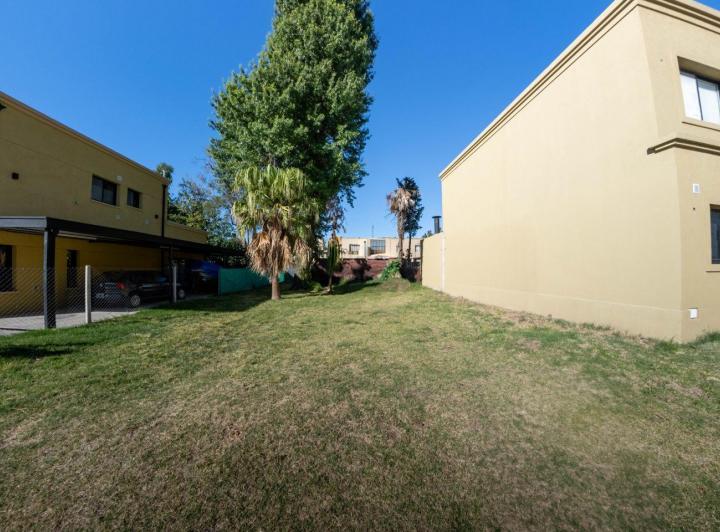 Terreno · 351m²