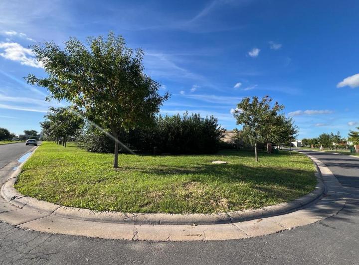 Terreno · 840m²