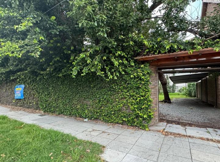 Terreno · 561m²