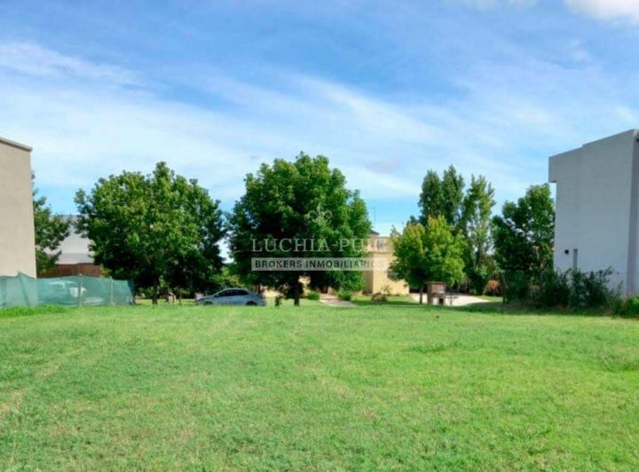 Terreno · 800m²
