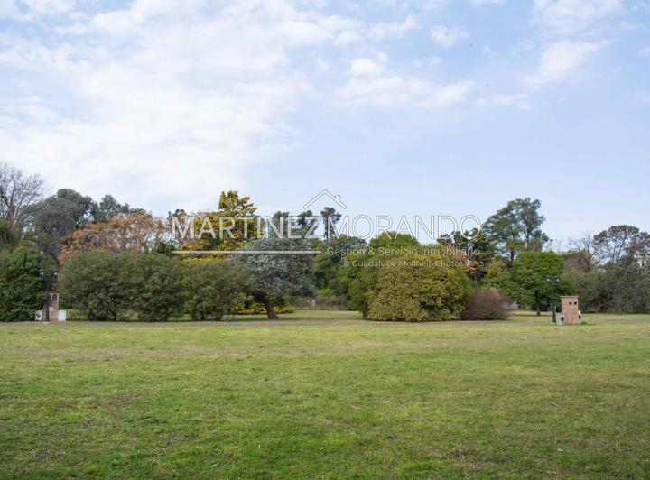 Terreno · 762m²