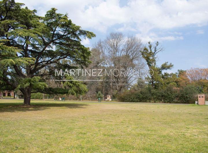 Terreno · 950m²