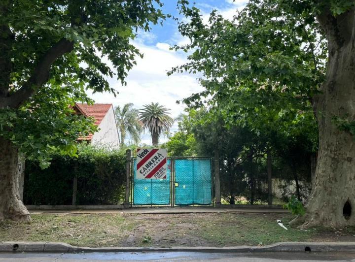 Terreno · 400m²