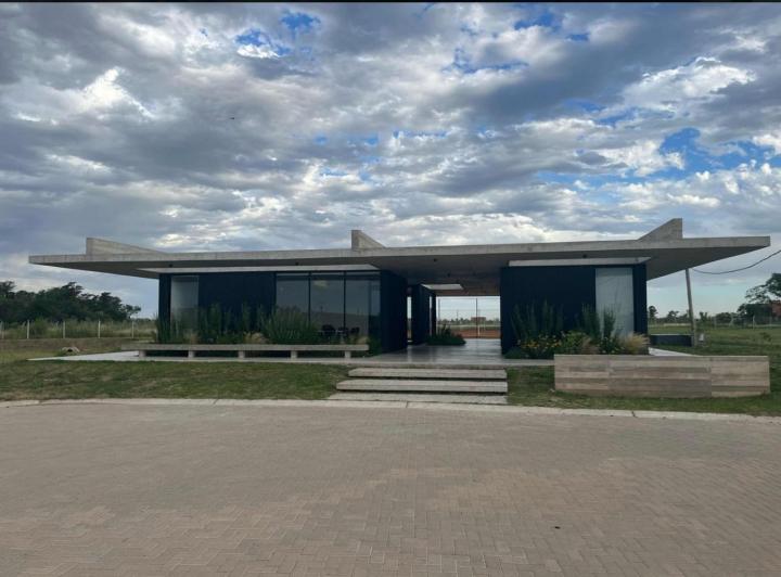 Terreno · 600m²
