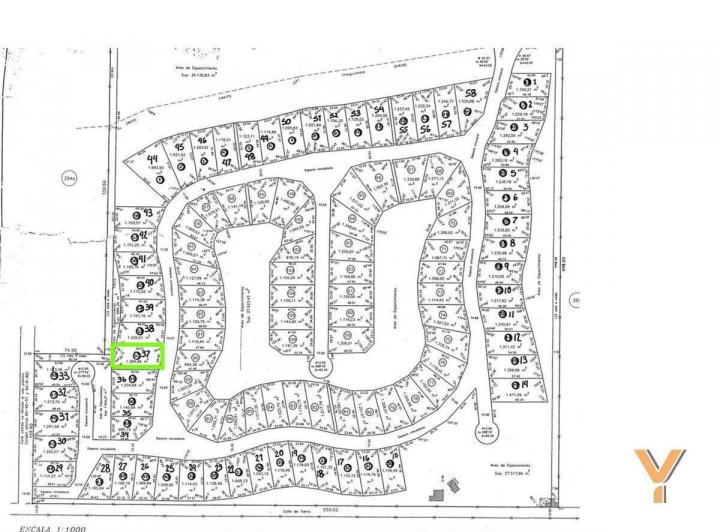 Terreno · 1280m²