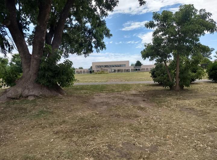 Terreno · 812m²