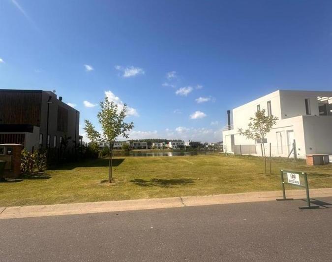 Terreno · 700m²