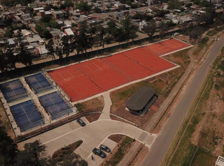 Terreno · 700m²
