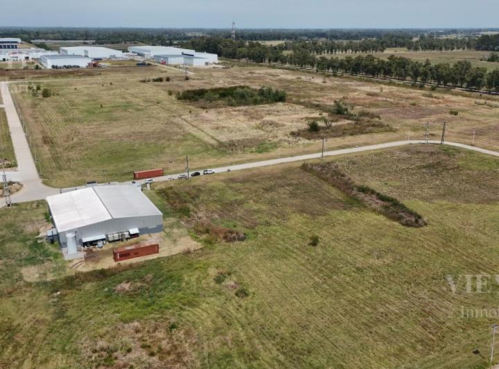 Terreno · 8563m²