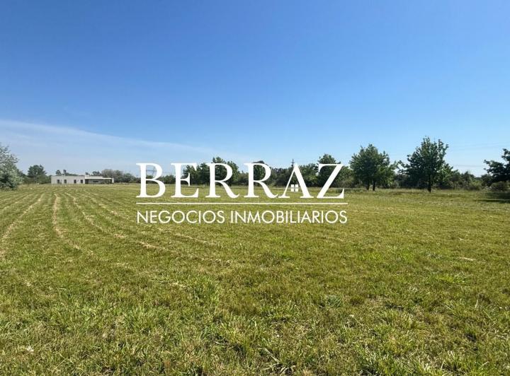 Terreno · 3100m²