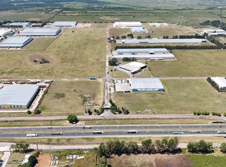 Terreno · 48800m²