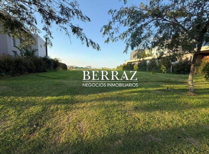 Terreno · 1061m²