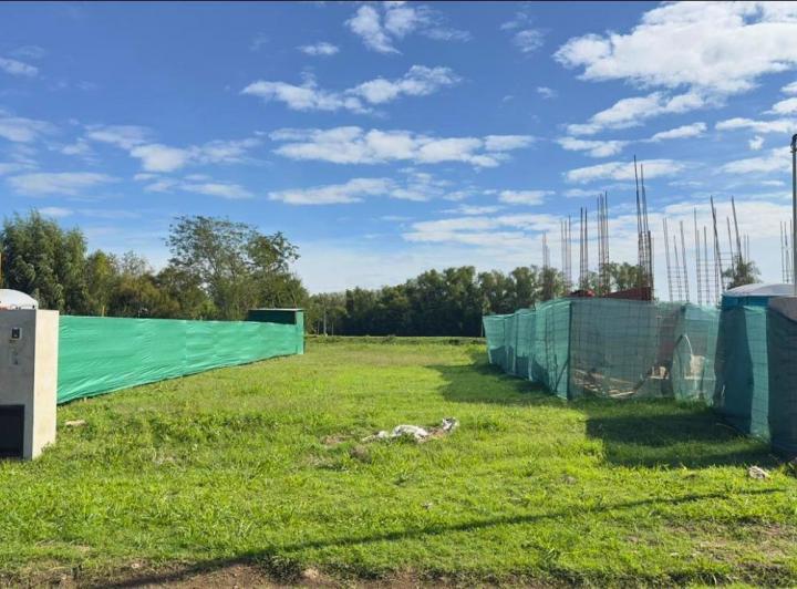 Terreno · 275m²